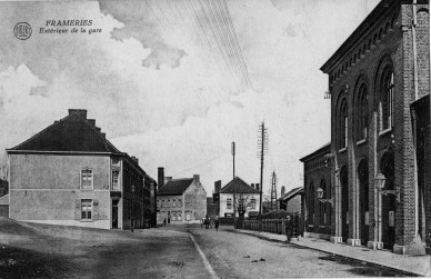 Frameries côté rue.jpg